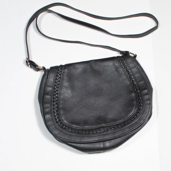 Rampage Handbags - Rampage Black Crossbody Shoulder Purse with Braded Detail